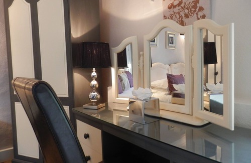 Haverfordwest House | East Hook Farm & Country House