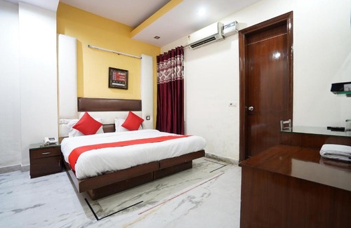Patel Nagar Hotel | East Inn