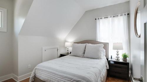 Eastwood Apartment | East Nash Hideaway
