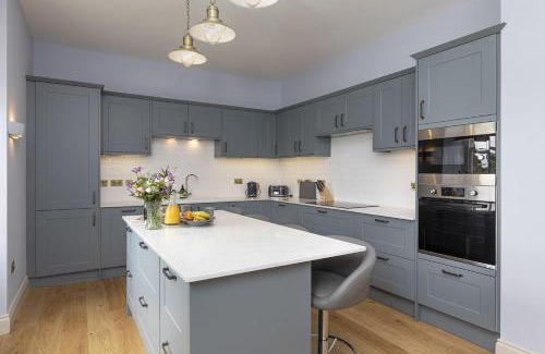 Thornhill House | East Wing