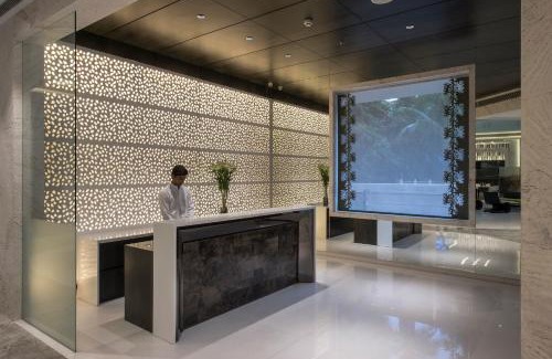 Alkapuri Hotel | Eastin Residences Vadodara