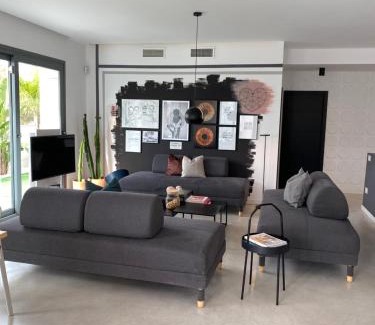 San Miguel de Salinas House | EBLI Corner