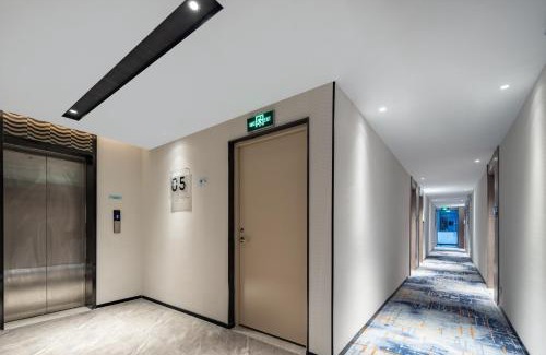 Sanya Hotel | Echarm Hotel Sanya Qiangu Scenario Zone HITS Duty Free City Shop