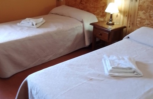 Peralejos de las Truchas Hotel | Eco Art Hotel