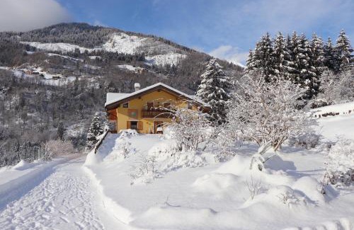 Prade Bed & Breakfast | Eco-Baita Natura Spensierata