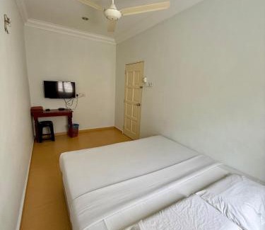 Taman Tab House | Eco Stay Guesthouse