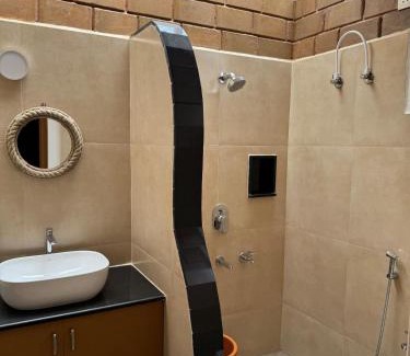 Shrirangapattana House | EcoMinimalist Home by the River