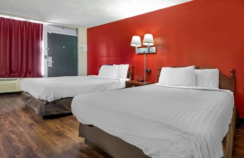 Cortland Hotel | Econo Lodge Cortland Downtown