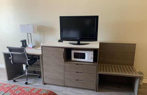 Morehead City Hotel | Econo Lodge Crystal Coast