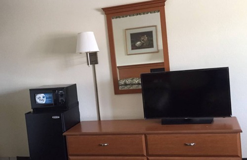 Dillon Hotel | Economy Inn