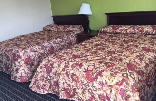 Hamlet Hotel | Economy Inn