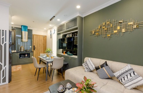 Van Giang Apartment | Ecopark 3-Bedroom Luxury Apt with Panoramic view