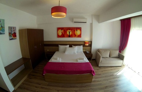 Turunc Hotel | Eden Pyara Hotel is entertain guests in a warm family atmosphere in Turunc