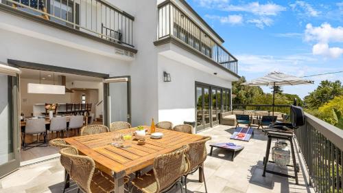Los Feliz House | Edendale by AvantStay Urban Hilltop Oasis w Amazing Views in 3 of Los Feliz