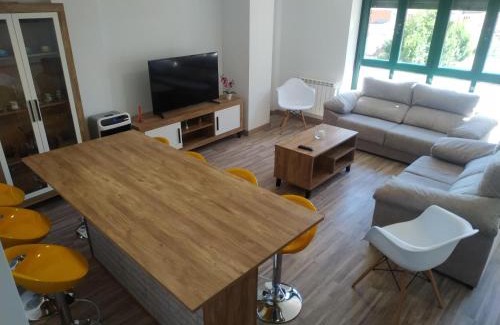 Astorga Apartment | Edificio Valles del Lúpulo (DUPLEX)