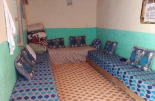 Zoumi Bed & Breakfast | Edkhiri guest house