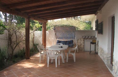 Colonia Elena House | Edvige' S House in Residence