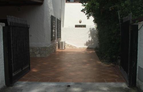 Colonia Elena House | Edvige' S House in Residence