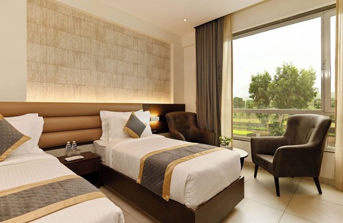 Kapurhol Hotel | Effotel by Sayaji Sarola