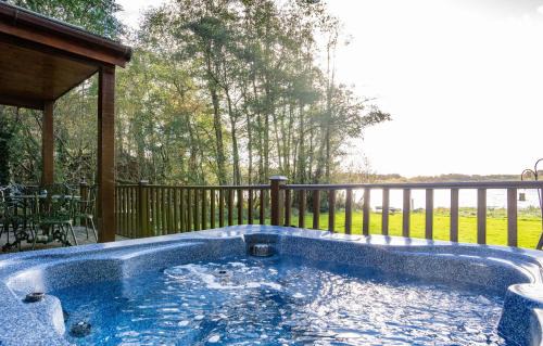 Thurstonfield House | Egret Lodge with Hot-tub