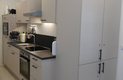 Coburg Apartment | Eine Zentral Gelegene Suite im Erdgeschoss mit Einem Außergewöhnlichen Ambiente