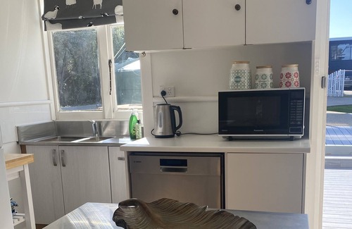 Clarence City Council House | EJ'S Beachouse