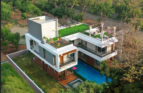 St.Stanislaus Villa Villa | EKOSTAY - Luxe - La Casa Grande