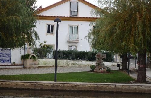 Redinha House | El Camino Lodge