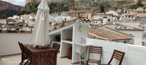 Chulilla House | El Enclave