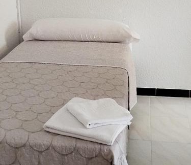 Saron House | El Ferial