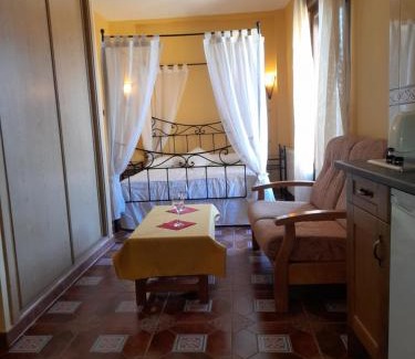 Hueva House | El Horno de Leopoldo