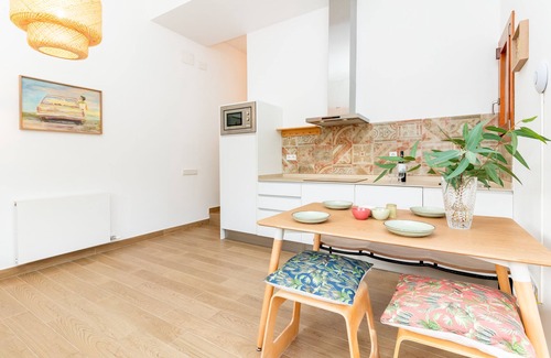 Can Ginebre Apartment | El Huerto - Spacious apartment inside Masia