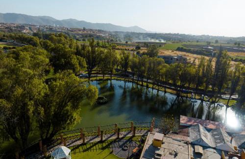 Sabandia Hotel | El LAGO HOTEL by Luoxo