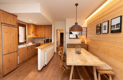 Panticosa House | El Mirador by Bevalle