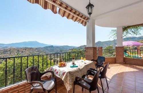 Comares Ski Chalet | El Mirador del Abuelo