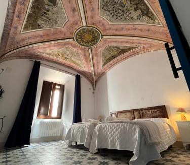 Almendral House | El palacete azul