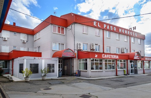 Hospital de Orbigo House | El Paso Honroso