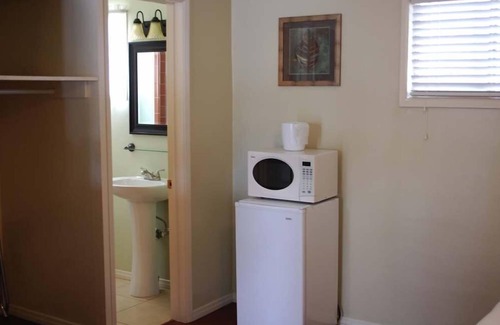 Bishop Hotel | El Rancho Motel