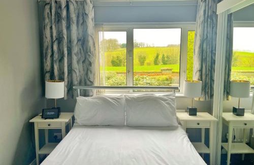 Londonderry House | Elagh View Bed & Breakfast