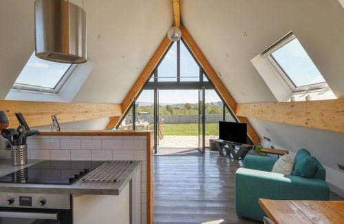 Llanyre Cottage | ELAN VALLEY WELSH - THE SHEEPFOLD, pet friendly in Llandrindod Wells