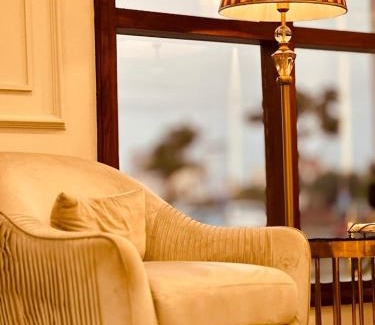 Khanna Hotel | Elegance Regency