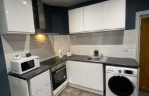 Cradley Apartment | Elegant 3 Bedroom Apartment