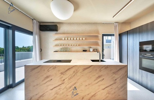 Vabriga Villa | Elegant 4-BR Villa with Hydromassage Pool, Close to Beaches