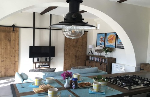 Marciana Apartment | Elegant apartment with panoramic views