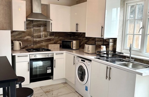 Leyton Apartment | Elegant apartment in London