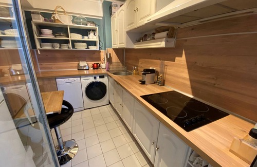 Cite des Perichaux Apartment | Elegant Apartment Paris 15ème, Paris, France