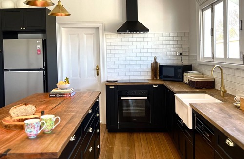 Evandale House | Elegant Edwardian Home in historic Evandale Tasmania. (Pet Friendly)