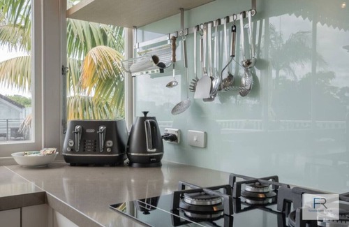 Freemans Bay Apartment | Elegant Ponsonby Villa