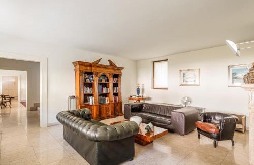 Sant'Agostino Apartment | Elegant & Superior Scuderia Villa Molin