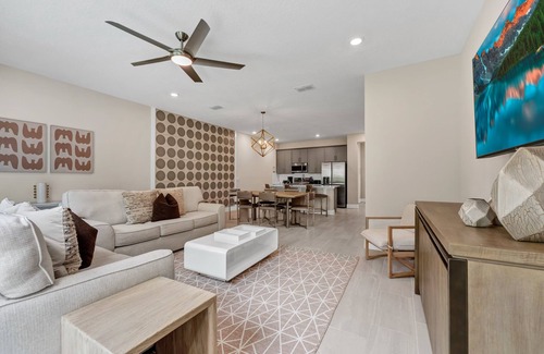Reunion Condo | Elegant Townhouse near Disney with Resort & Waterpark Access - 7813SD